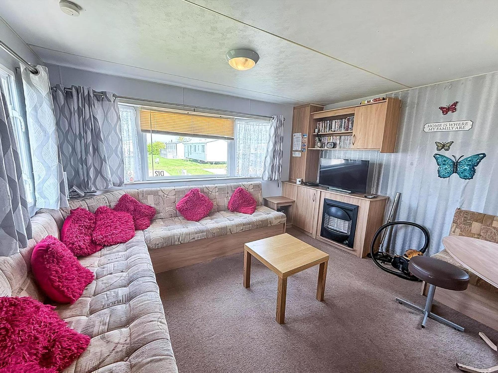 8 Berth Caravan At Eastgate Holiday Park In Skegness Ref 58012D Exteriör bild